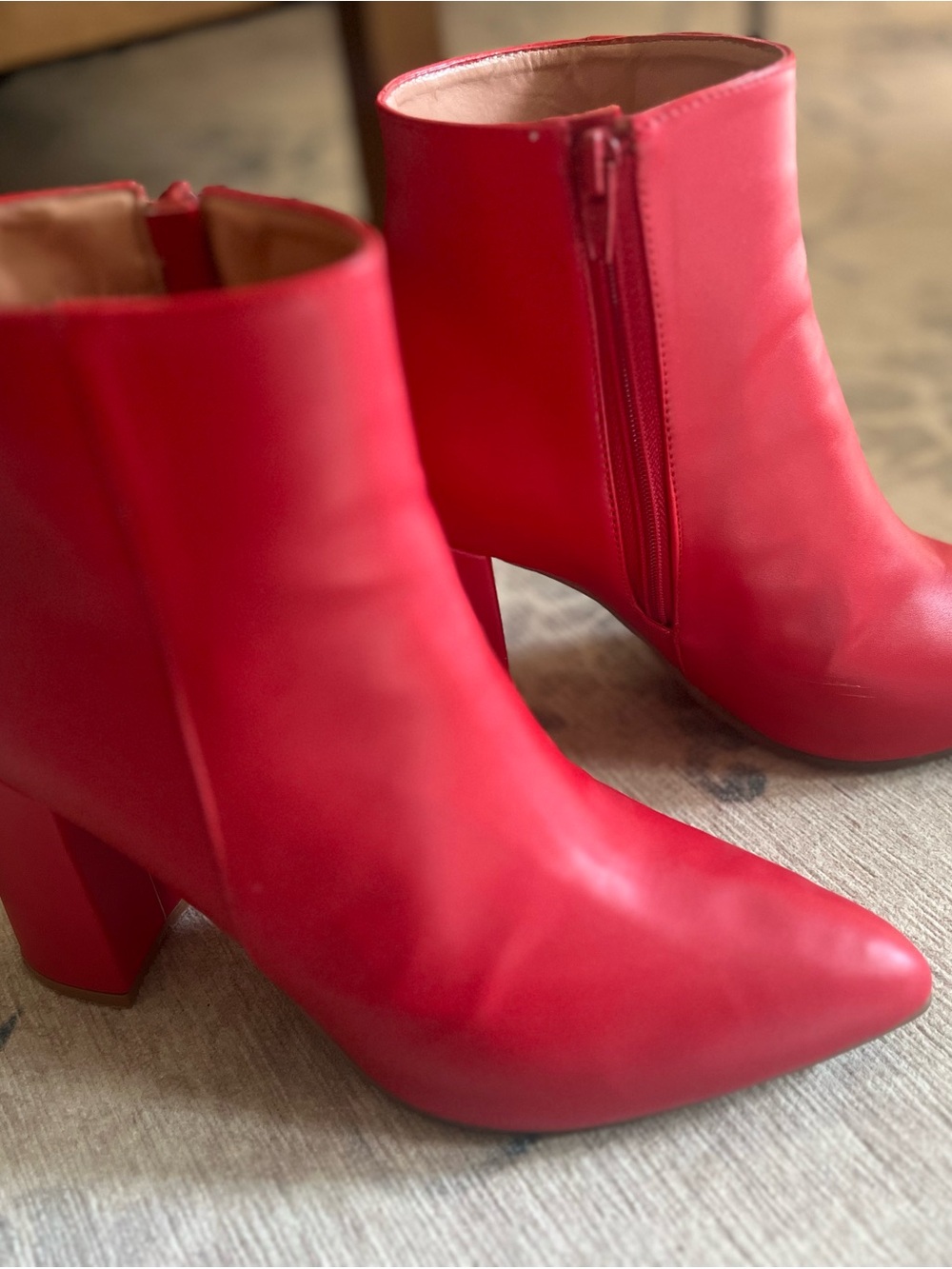 Women's Red Pointed Toe Ankle Boots NWOT - 8 - Picture 2 of 9